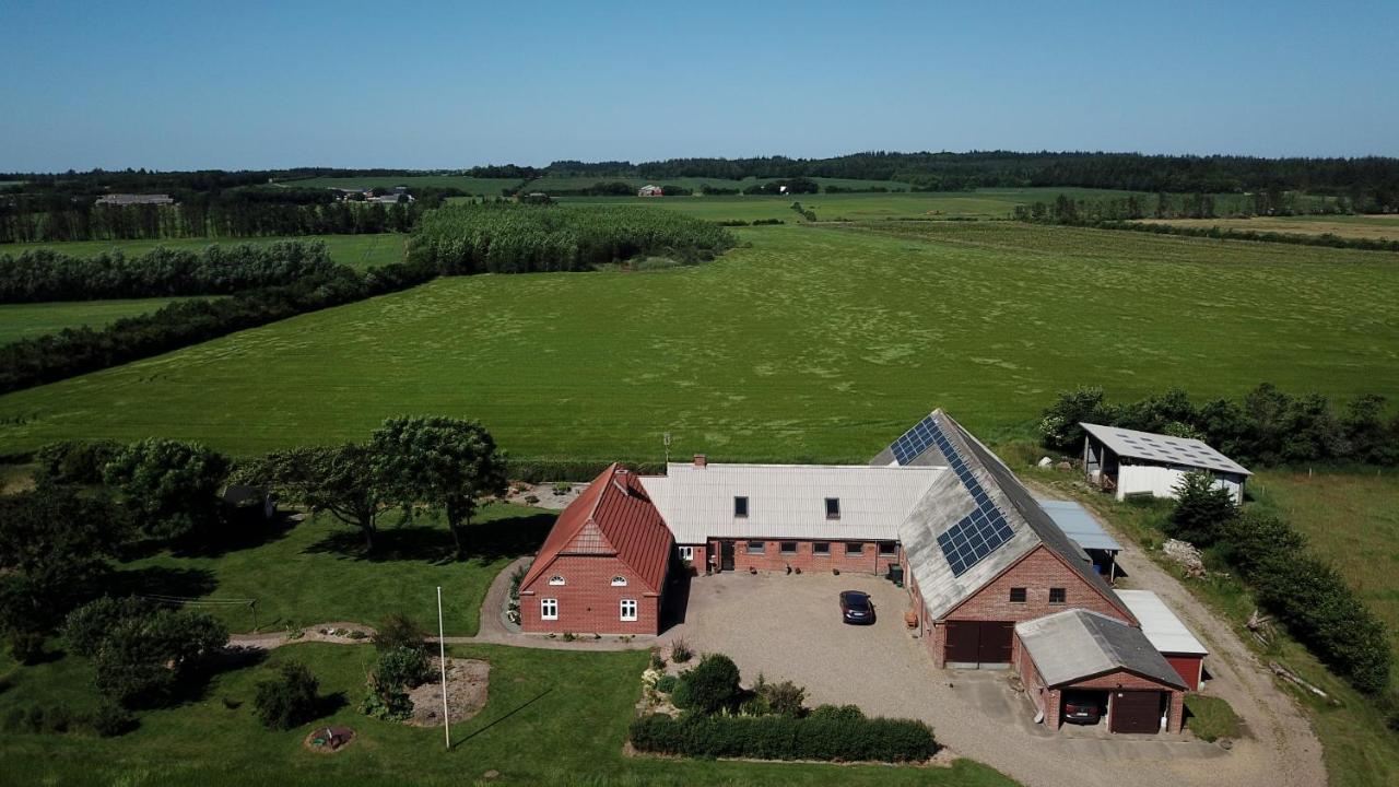Feriegårder Hennebjerg
